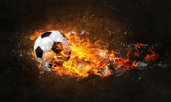 Voetbal in brand — Stockfoto