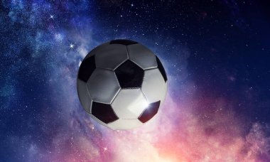 Cosmos içinde futbol topu