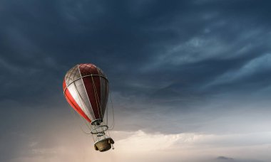 Hava Balon gökyüzünde. Karışık teknik