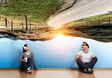 Gençler müzik dinle. Karışık teknik