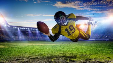 Merkezi oyuncu topu elinde. Karışık teknik