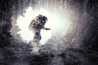 Yönetim Kurulu uçan üzerinde uzay adamı. Karışık teknik