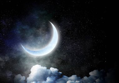 Romantik ay gökyüzünde