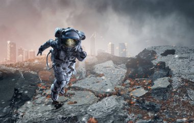 Hızlı çalışan uzay adamı. Karışık teknik