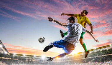 Stadyumu'nda futbolcular. Karışık teknik