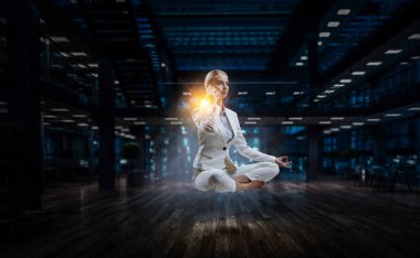 Denge bulmaya çalışıyorum. Karışık teknik