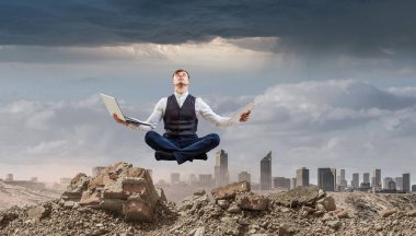 Denge bulmaya çalışıyorum. Karışık teknik