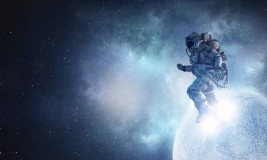 Spaceman ip üzerinde çalıştırın. Karışık teknik