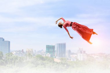 Dans tutkusu olduğunu