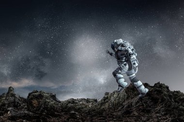 Hızlı çalışan uzay adamı. Karışık teknik