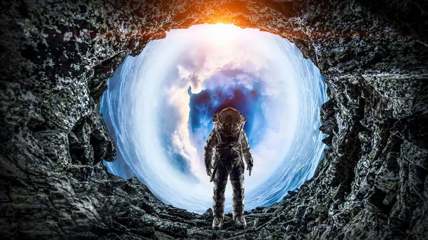 Astronaut och utrymme. Mixed media — Stockfoto