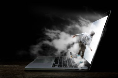 Internet'te sörf. Karışık teknik