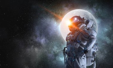 Uzay Adamı ve görevi. Karışık ortam