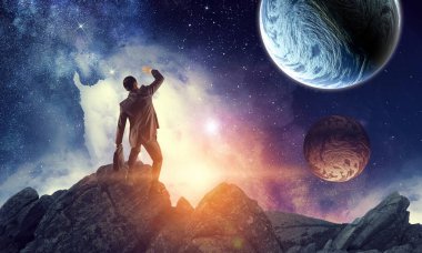 İşadamı ve evren kavramı