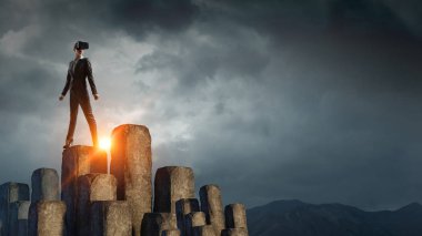 Sanal gerçeklik hissediyorum. Karışık teknik