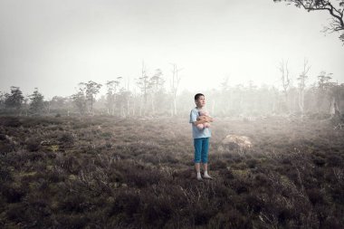 Kayıp ve yalnız hissediyorum. Karışık teknik