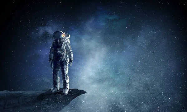 Astronot ve görevini. Karışık teknik