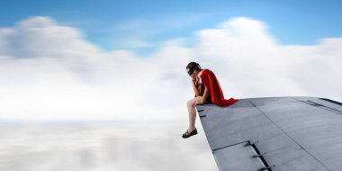 Küçük süper kahraman. Karışık teknik