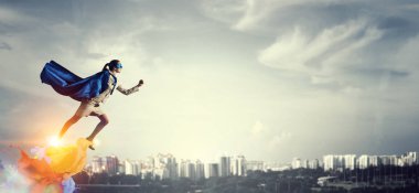 Gökyüzünde süper kadın