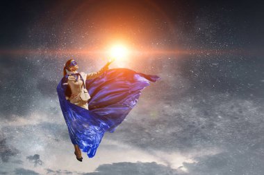 Gökyüzünde süper kadın