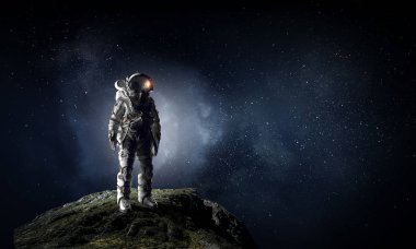 Astronot ve görevini. Karışık teknik