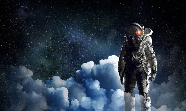 Astronauta y su misión. Medios mixtos — Foto de Stock