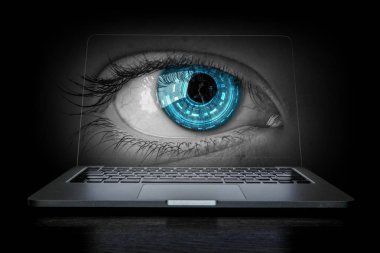 Dizüstü ekran önünden