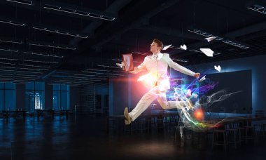 Onun büyük bir başarı. Karışık teknik