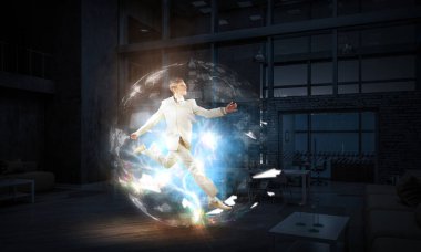 Onun büyük bir başarı. Karışık teknik