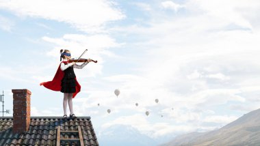 Küçük süper kahraman. Karışık teknik