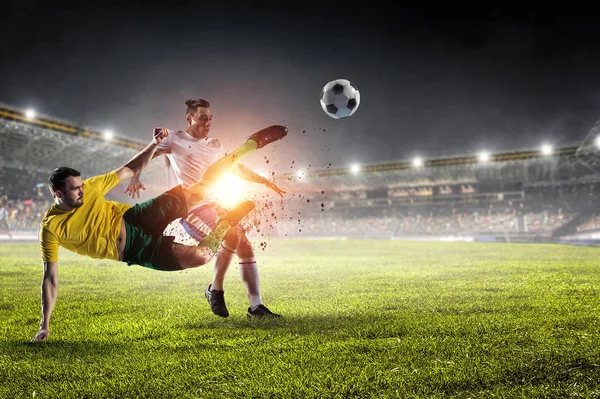 Fotboll hetaste stunder. Mixed media — Stockfoto