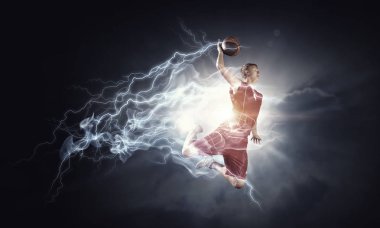 Basketbolcu yanıyor