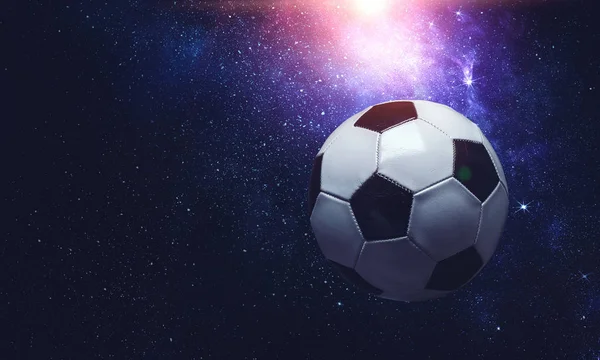 Cosmos içinde futbol topu — Stok fotoğraf