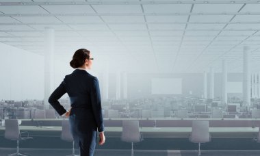 Açık plan ofisleri. Karışık teknik