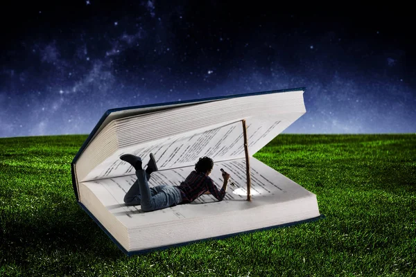 Book that takes you to another reality. Mixed media — Stock Photo, Image