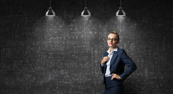 Insegnante donna in occhiali — Foto Stock