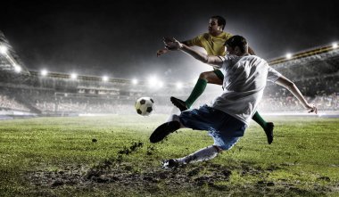 Stadyumu'nda futbolcular. Karışık teknik