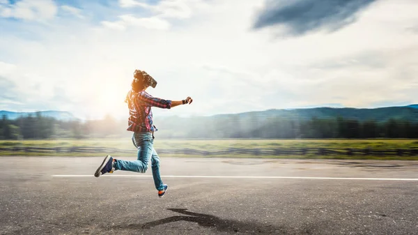 Essayez la réalité virtuelle. Techniques mixtes — Photo