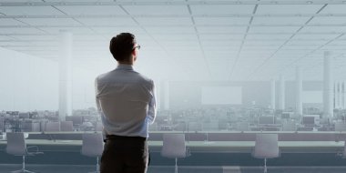 Açık plan ofisleri. Karışık teknik