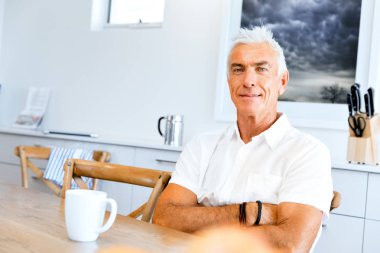 Yakışıklı bir üst düzey adam kapalı portresi