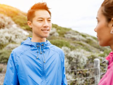 Ayakta Plajı'nda genç Çift