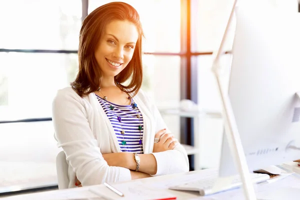 Happy entrepreneur or freelancer in an office or home — Stock Photo, Image