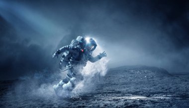 Hızlı çalışan uzay adamı. Karışık teknik