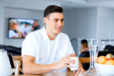 Birkaç çay evimde portre