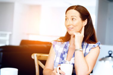 Güzel kadın kapalı portre Anasayfa