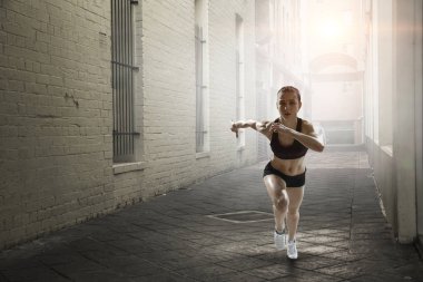 Sporcumuz çalışan yarış. Karışık teknik