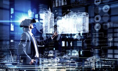 Etkileyici sanal gerçeklik yaşıyor. Karışık teknik