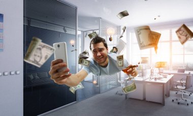 Adam iş başarısını kutlamak. Karışık teknik