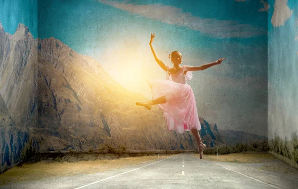 梦想成为芭蕾演员。混合媒体 — 图库照片