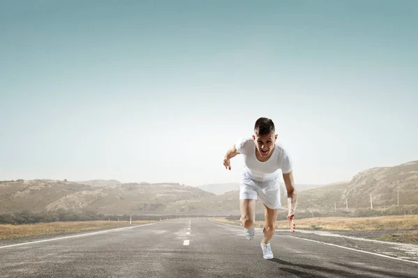 Atleet man lopende race. Mixed media — Stockfoto